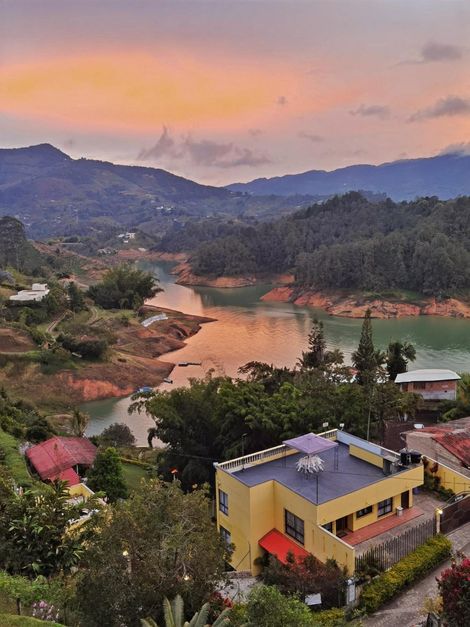 Hermosa casa de campo en GUATAPÉ Exterior foto